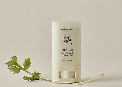 BEAUTY OF JOSEON Matte Sun Stick : Mugwort + Camelia 18g  SPF50 PA++++